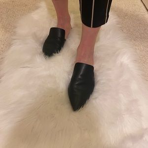 Madewell black leather loafers slip-ons